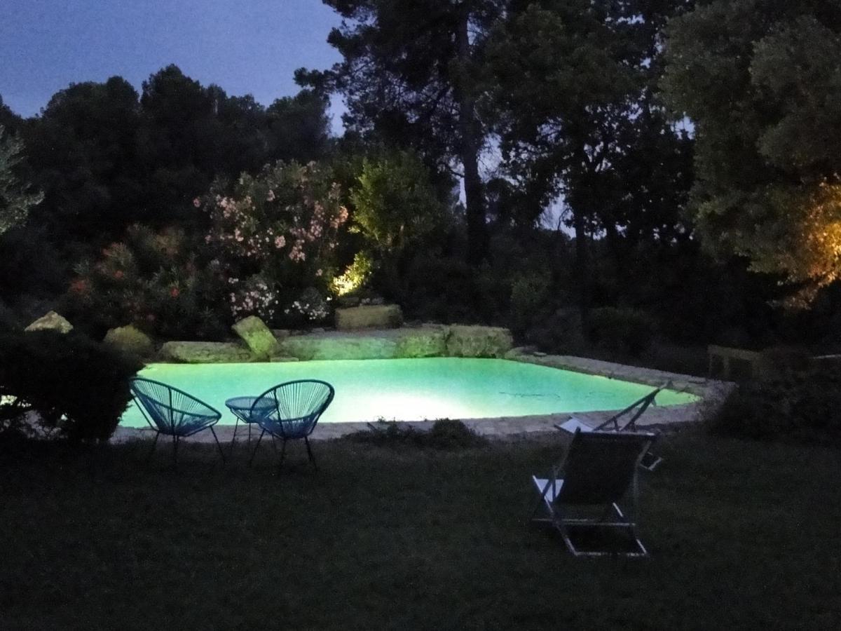Bed and Breakfast La Bousquatiere Piolenc Exterior foto