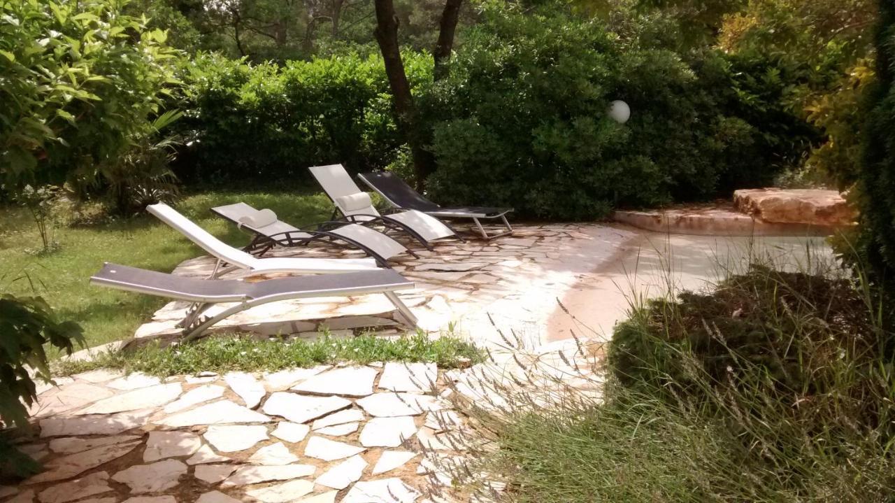 Bed and Breakfast La Bousquatiere Piolenc Exterior foto