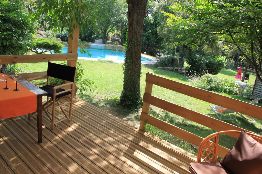 Bed and Breakfast La Bousquatiere Piolenc Zimmer foto